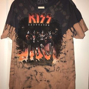 KISS acid wash tee